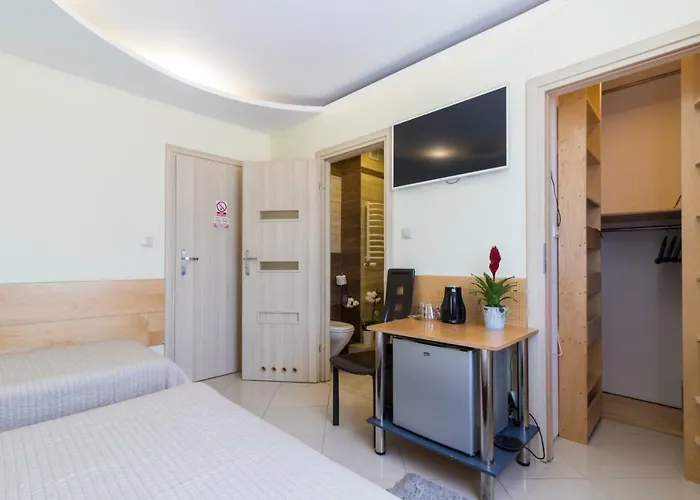 Bed and breakfast Aida Goscinne - & Free Parking 3*